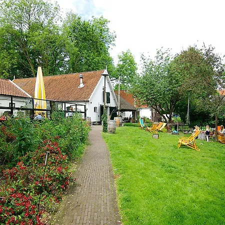 Hotel Authentic - De Vergulden Eenhoorn 4*