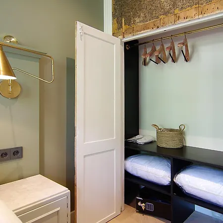 Authentic - De Vergulden Eenhoorn Otel Amsterdam