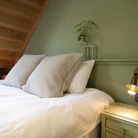 Authentic - De Vergulden Eenhoorn Otel Amsterdam