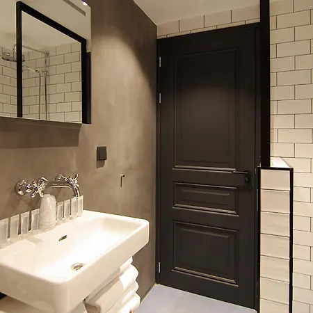 Authentic - De Vergulden Eenhoorn