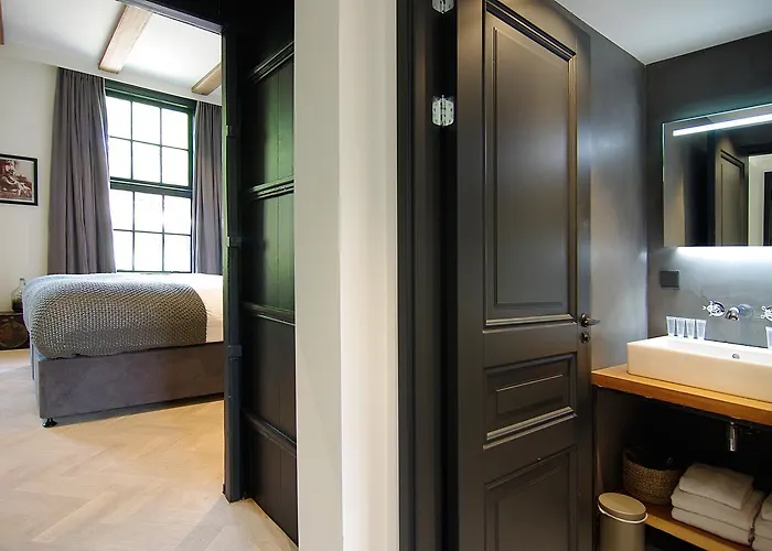 Authentic - De Vergulden Eenhoorn Hotel Amsterdam