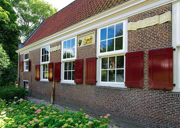 Authentic - De Vergulden Eenhoorn Hotel