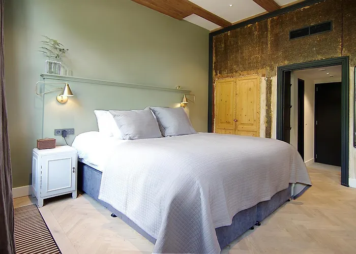 Authentic - De Vergulden Eenhoorn Amsterdam