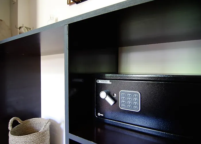 Authentic - De Vergulden Eenhoorn Hotel 4*