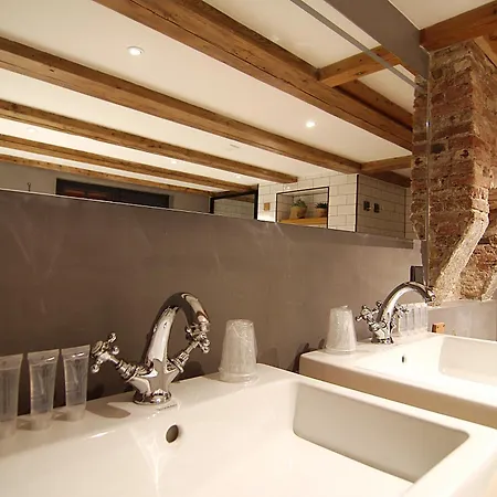 Authentic - De Vergulden Eenhoorn